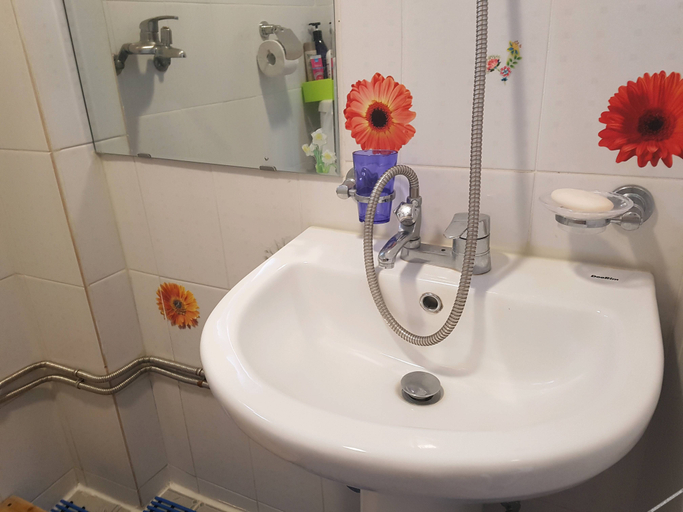 Bathroom 3, Blue Door Hostel Guesthouse, Sokcho