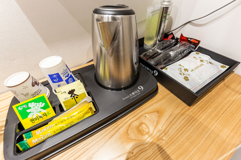 Others 2, Ansan Studio 9, Ansan