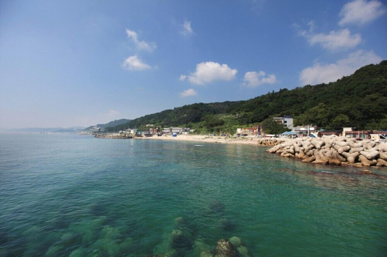 Exterior & Views 2, Sora Pension, Yeongdeok