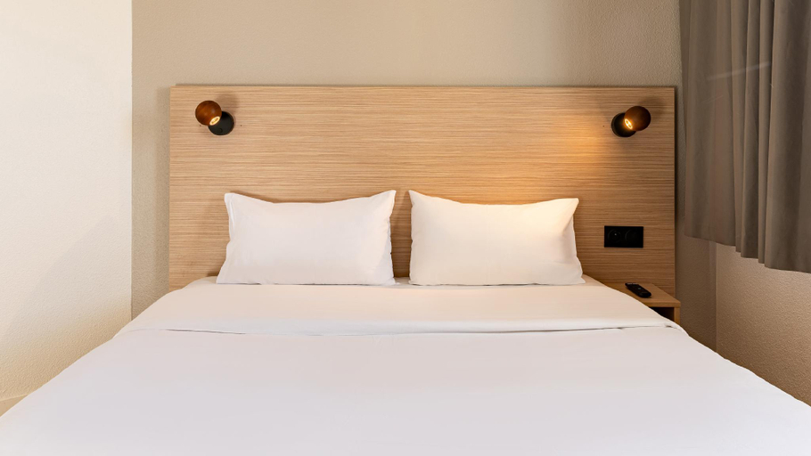 Bedroom 2, Kyriad ECO - Montreuil, Seine-Saint-Denis