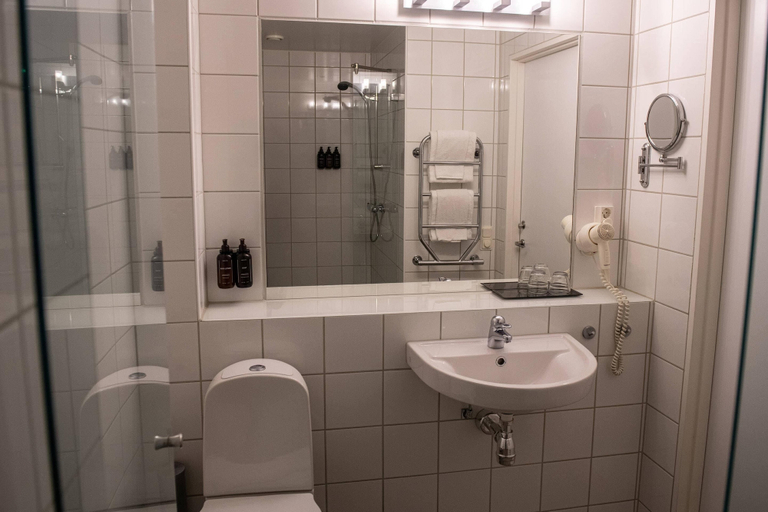 Bathroom 4, Home Hotel Mektagonen, Göteborg