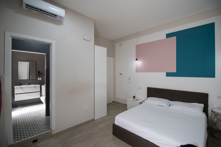 Bedroom 2, La Chambre, Napoli