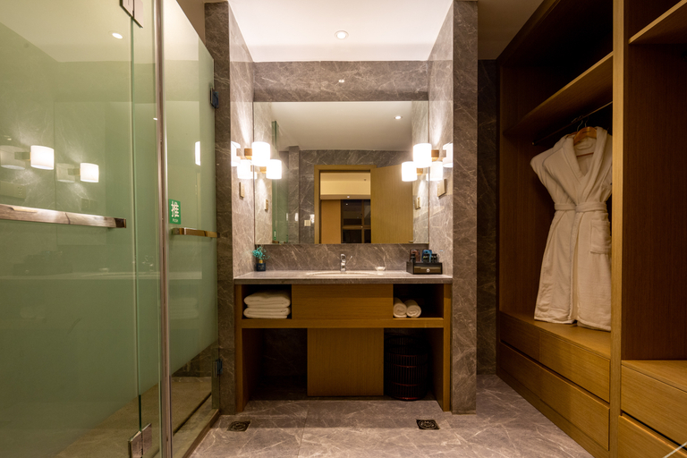 Bathroom 3, Hangtian Huajing Wenlan Hotel, Chongqing