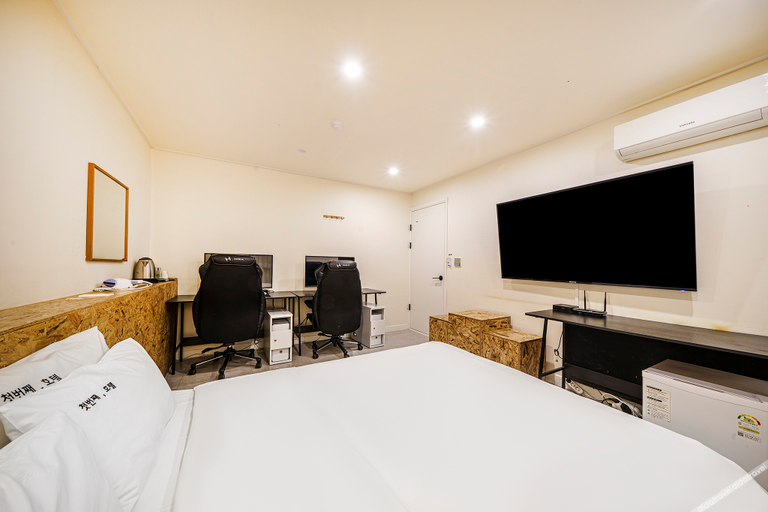 Bedroom 2, Gwangju Chungjang-ro First Boutique Hotel, Buk