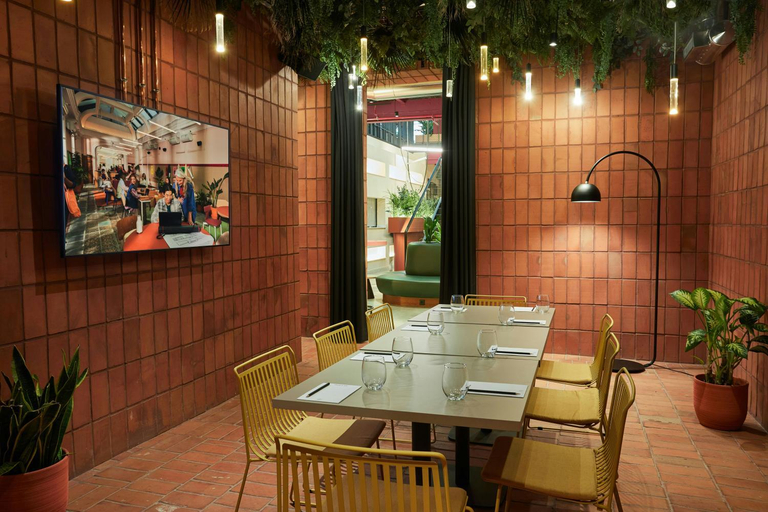 Food & Drinks 5, The Social Hub Madrid 4 star, Madrid
