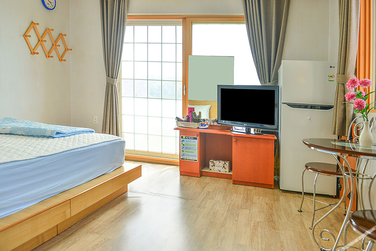 Bedroom 2, Yangyang Muhak Motel, Yangyang