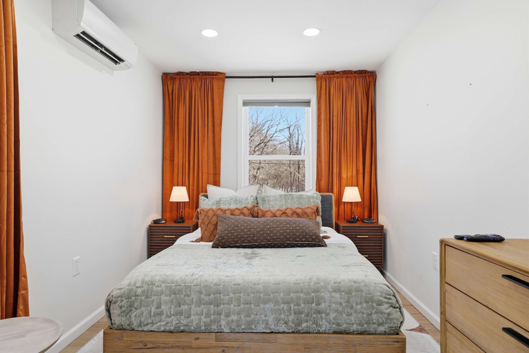 Room 2, Amenity-filled Retreat by Jfbb-pickleball-gameroom, Carbon