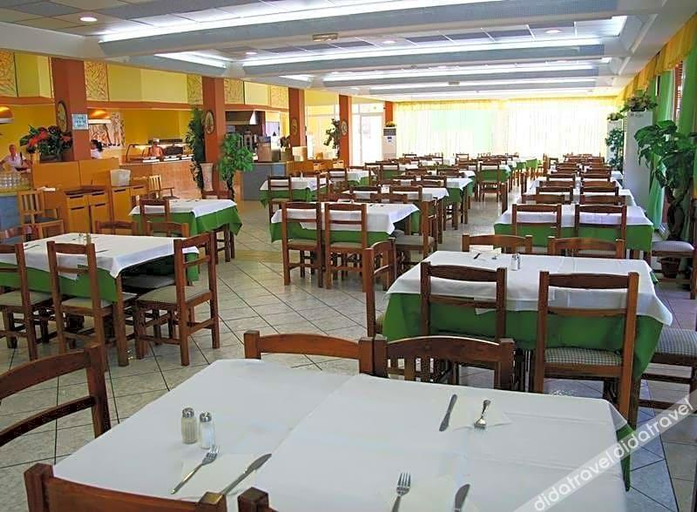 Food & Drinks 5, Aqua Sun Village, Crete