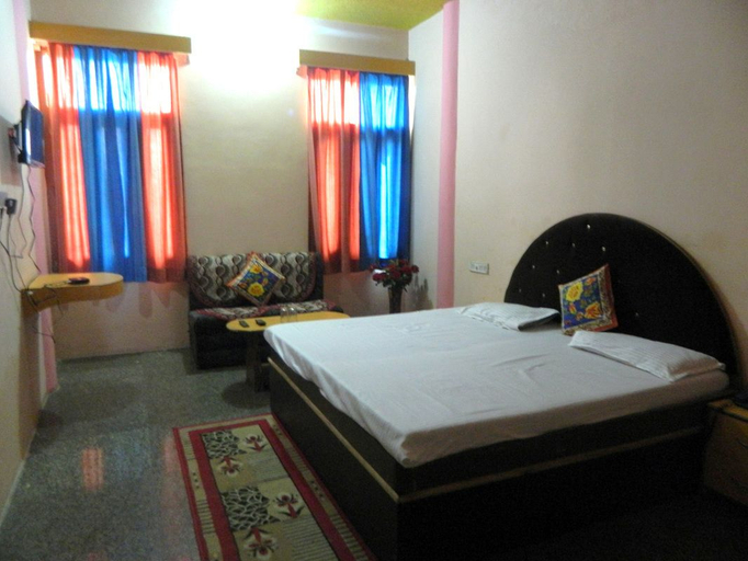 Others 4, Hotel Mid Town, Bhilwara