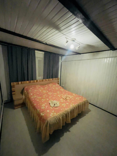 Bedroom 2, Kazka, Iaremchans'ka