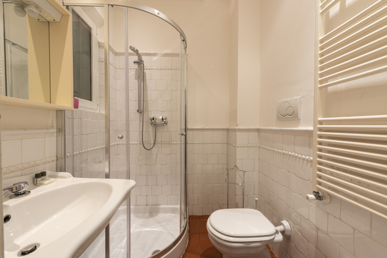 Bathroom 3, Giglio Classic by Mmega, Florence