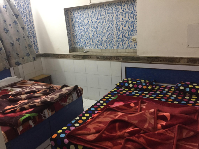 Bedroom 3, Hotel Bajrang, Delhi