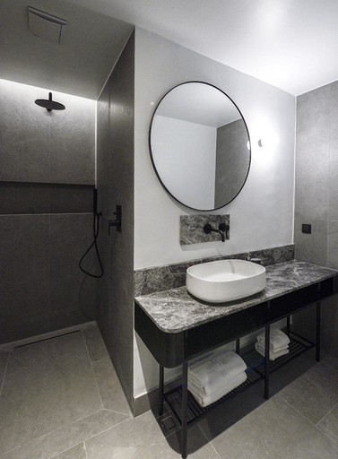 Bathroom 3, Roomore Apartments, Central Macedonia