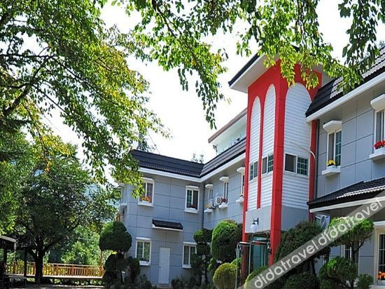 Others, Shiny Town Pension, Muju