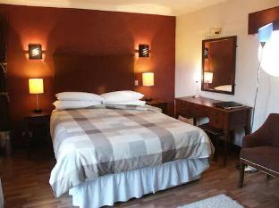 Others 2, Castlecary Hotel, Falkirk