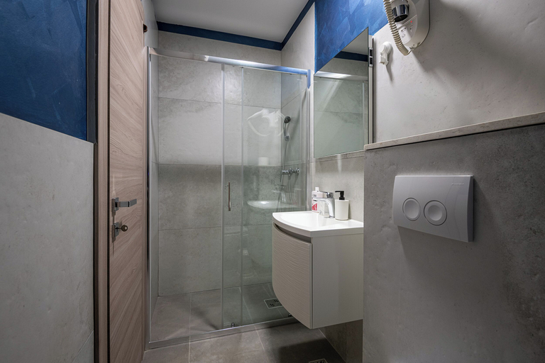 Bathroom 4, Urban&Veggie rooms, Dubrovnik