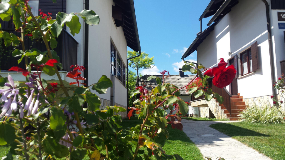 Exterior & Views, Plitvica Luxury Etno Garden, Plitvička Jezera