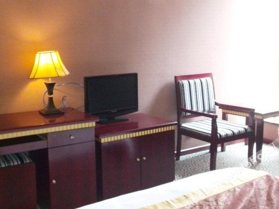 Bedroom, The Garden Hotel, Chongqing