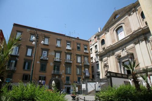 Others 5, B&B Napoli Retrò, Napoli