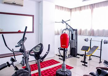 Others 4, マックスロット ホテル, Accra