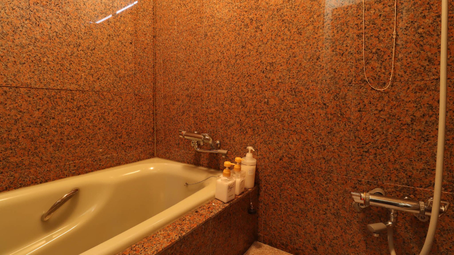 Bathroom 2, locona + rakuta, Hyūga