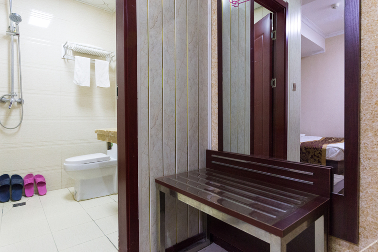 Bathroom 3, haiyuan holiday hotel, Lanzhou
