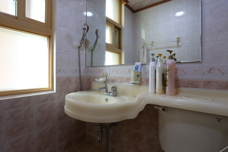 Bathroom 5, Yangyang Muhak Motel, Yangyang