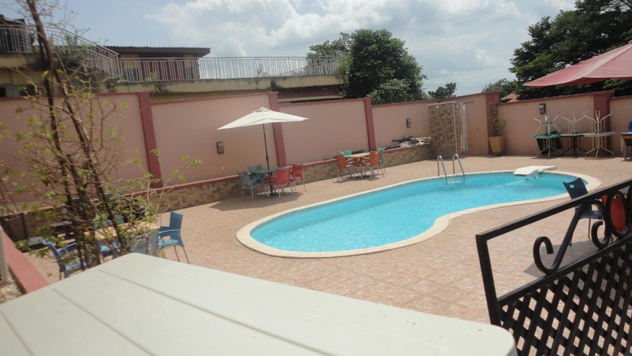 Sport & Beauty, Caesar's Court Hotel and Suites, Abeokuta South