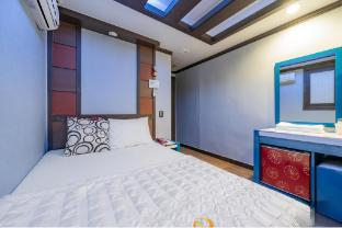 Guestroom 5, Sillim Ritz, Gwanak