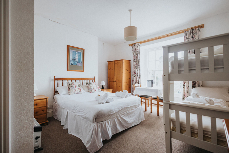 Bedroom 2, Y Pengwern, Gwynedd