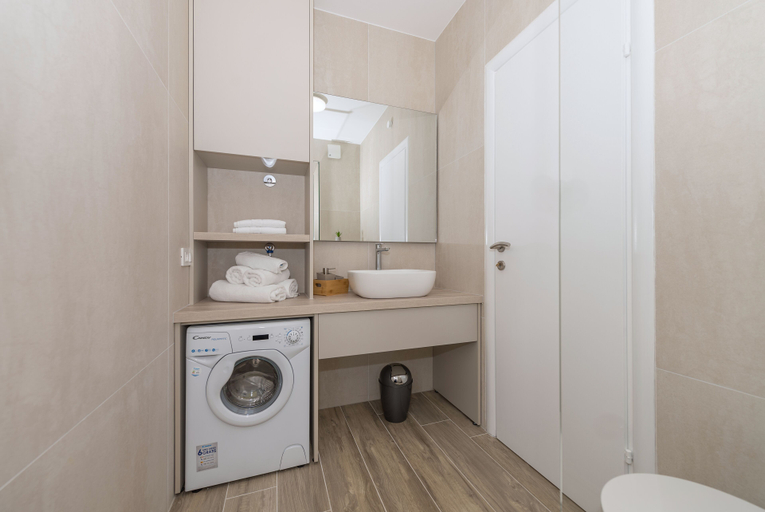 Bathroom 5, Makarska Beach Apartments Mara, Makarska