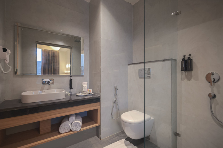 Bathroom 3, Sterling Avante Mohali, Sahibzada Ajit Singh Nagar