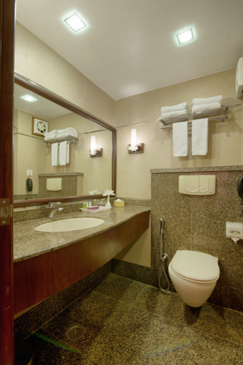 Bathroom 4, Royal Orchid Fort Resort, Dehradun