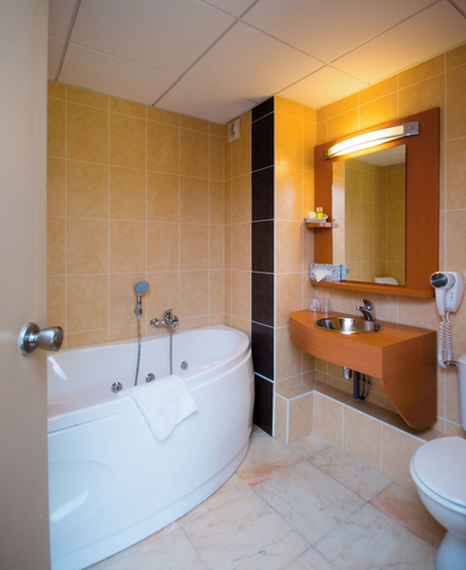 Bathroom 3, Brit Hotel Nantes St Herblain - Le Kerann, Loire-Atlantique