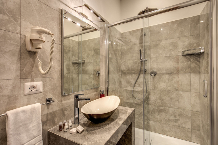 Bathroom 3, Elysium Suites, Rome