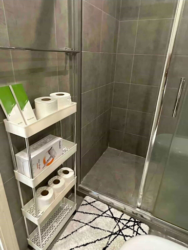 Bathroom, The gramercy residence, Makati City