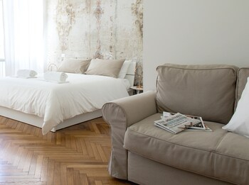 Others 4, Rapanus Suites, Torino