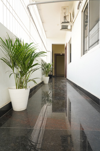 Exterior & Views 2, HOTEL ROYAL SUITES AND ROOMS, Hyderabad