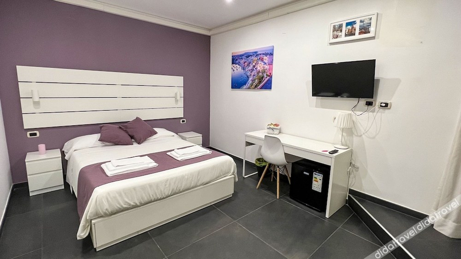Bedroom 2, Soave Rooms, Napoli