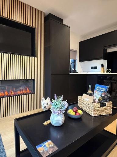 Room 4, Newmore Highland Pods, Highland