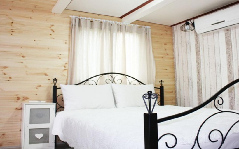 Bedroom 3, Yangyang Pinot Tree Pension, Yangyang