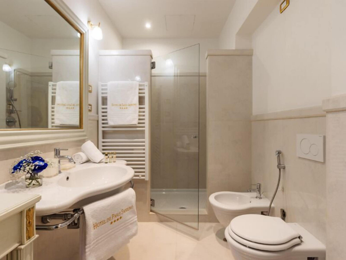 Bathroom 5, Hotel De Paris Sanremo, Imperia