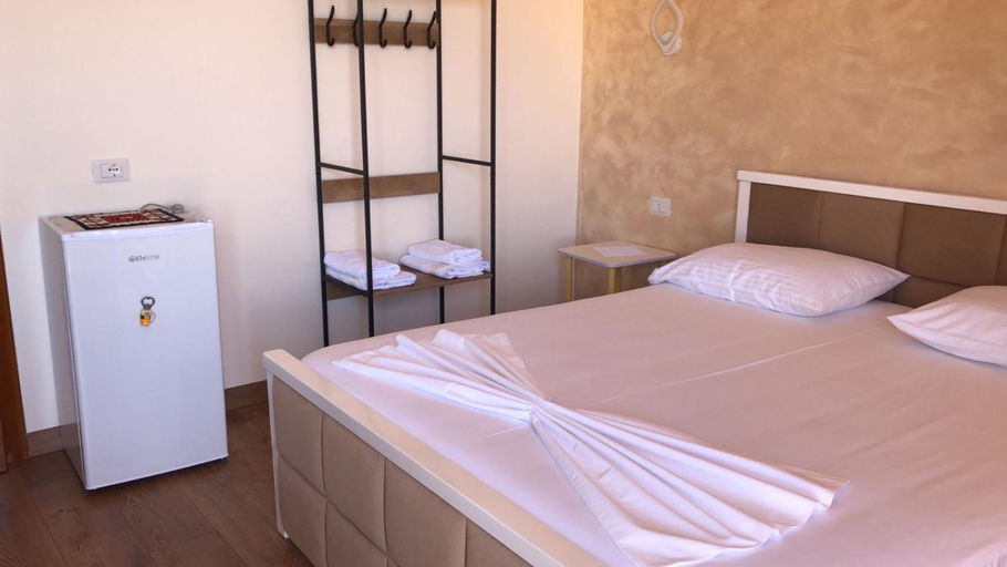 Bedroom 2, Guni Inn, Krujës
