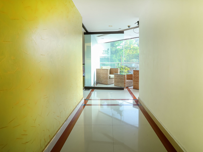 Public Area, Treebo Time Square Marine Drive, Ernakulam