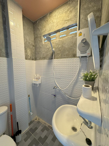 Bathroom 3, Sunshine Rest Resort, Muang Ubon Ratchatani