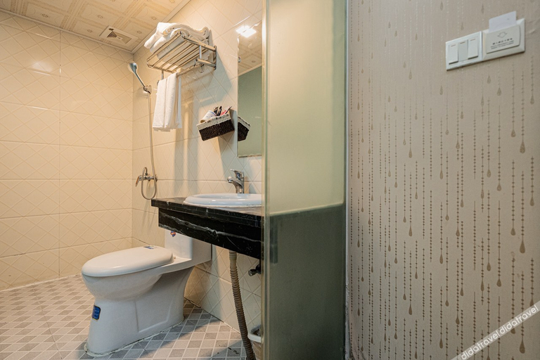 Bathroom 3, Everybody Inn, Zhangjiajie