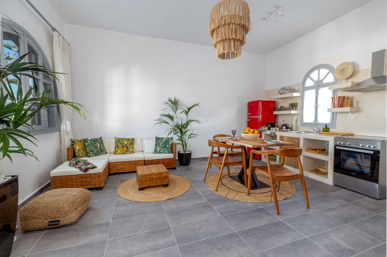 Food & Drinks 5, Divino Suites, South Aegean