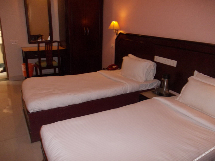 Others 4, Hotel Metro Manor, Chennai