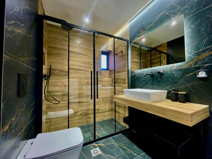 Bathroom 2, Ira Apartments, Ionian Islands