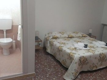Others 2, Affittacamere Passarelli 9, Matera